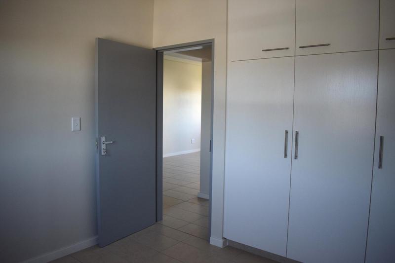 To Let 2 Bedroom Property for Rent in Bergvliet Western Cape